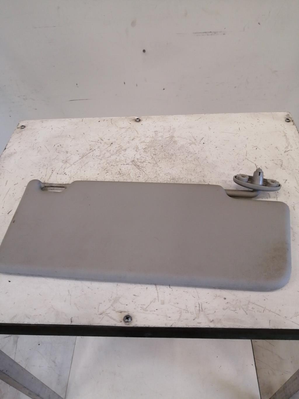 Pare soleil gauche FORD MONDEO 2 BREAK Diesel - 1