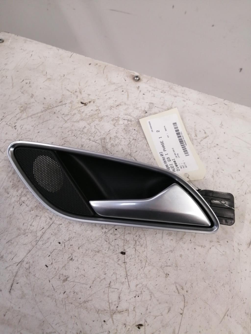 Poignee interieur arriere droit AUDI Q3 1 PHASE 1 Diesel - 1