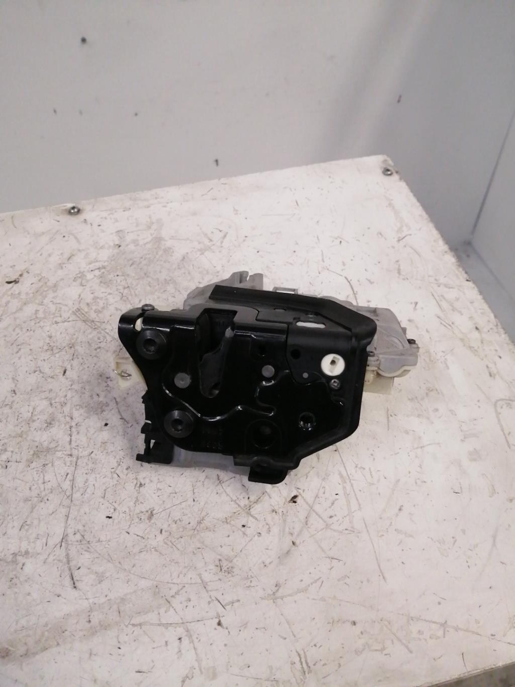 Serrure avant droit AUDI Q3 1 PHASE 1 Diesel - 1