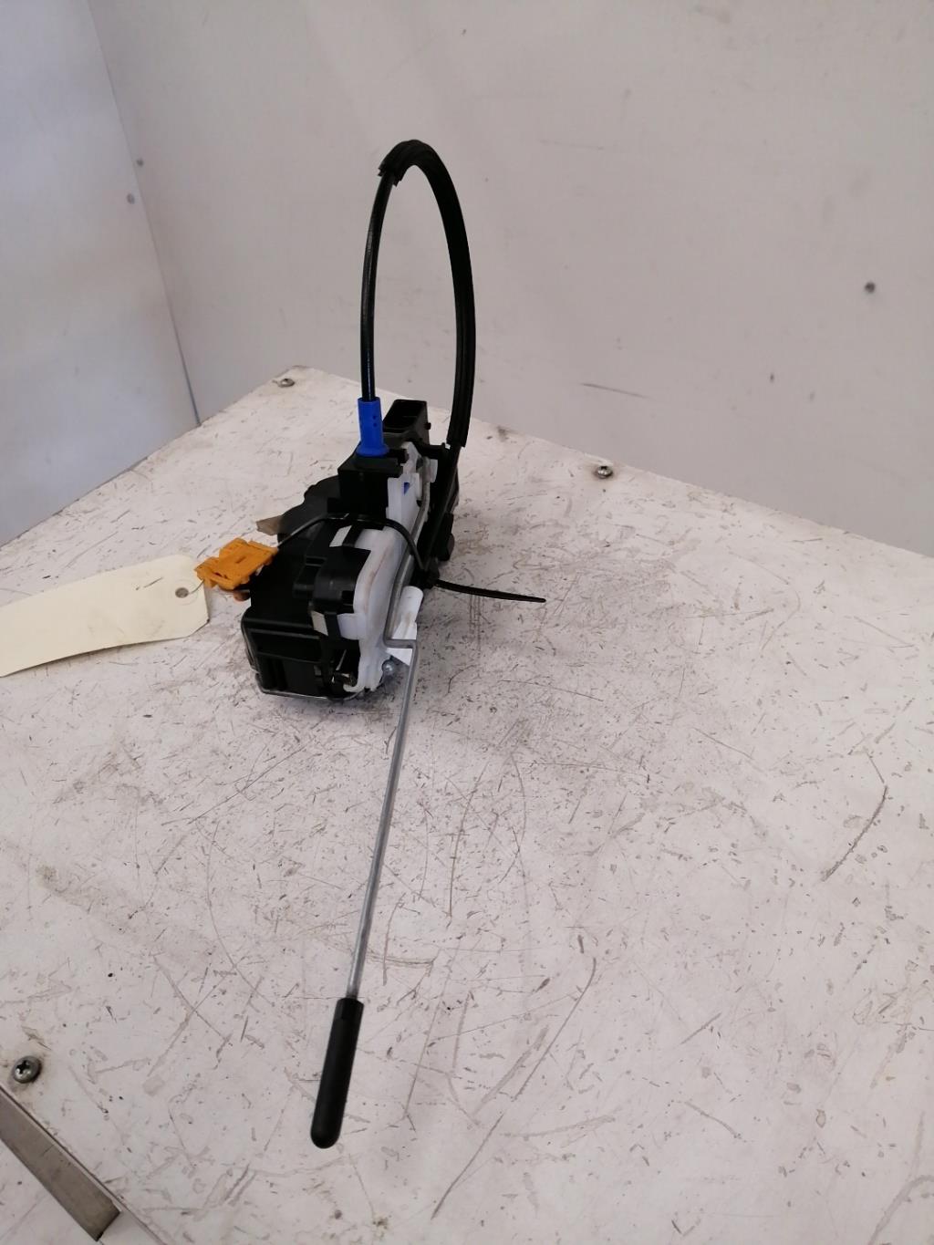 Serrure avant droit OPEL ASTRA J PHASE 2  - 1