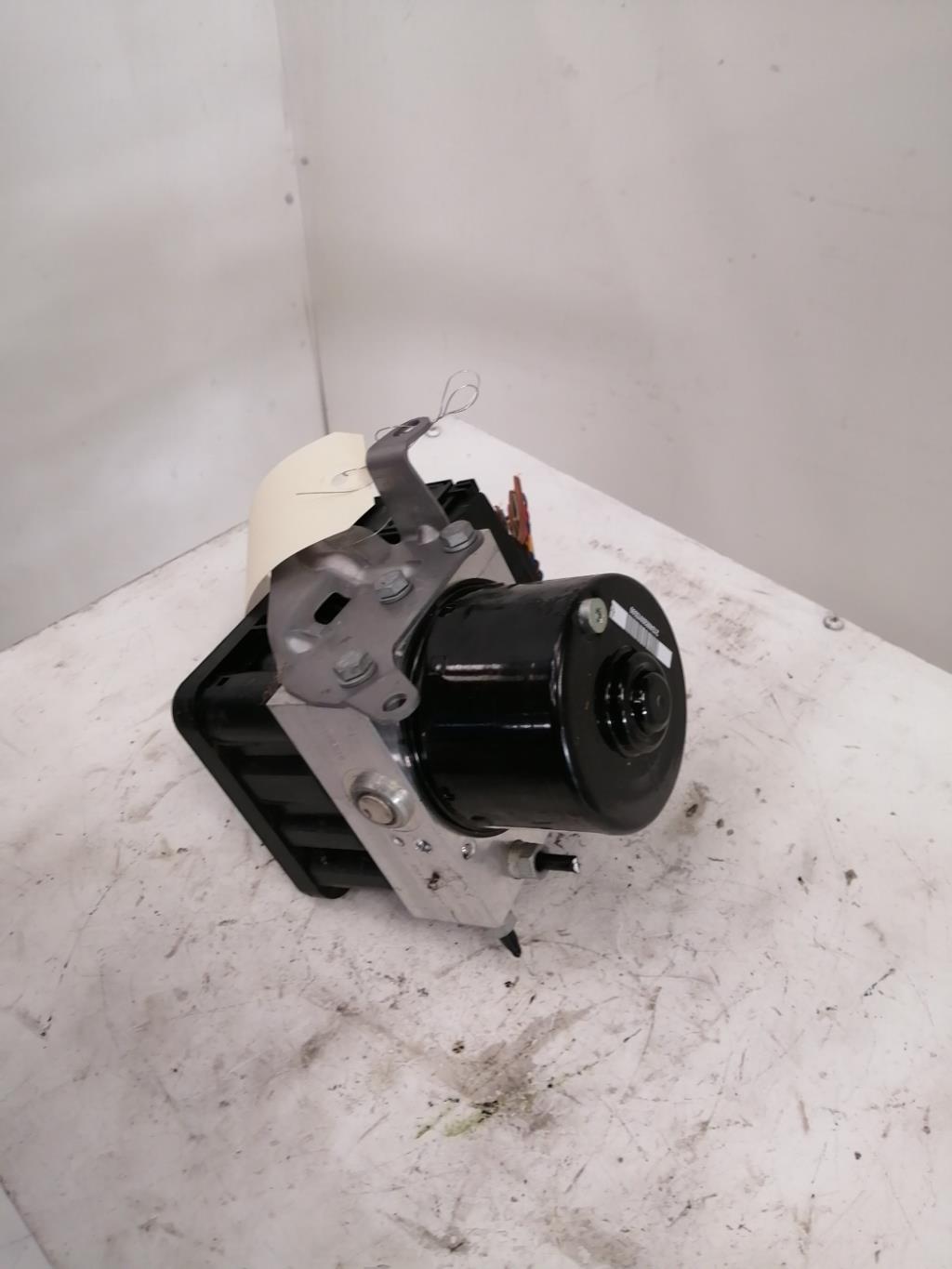 Bloc ABS (freins anti-blocage) BMW SERIE 3 E90 PHASE 2 Diesel - 1