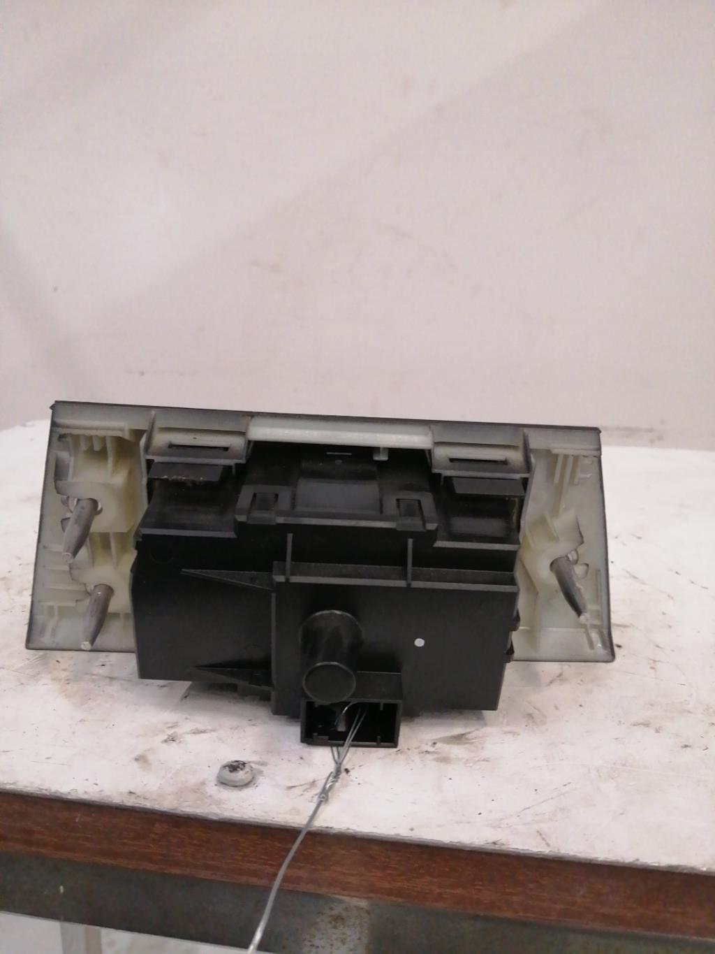 Commande de phare BMW SERIE 3 E90 PHASE 2 Diesel - 1