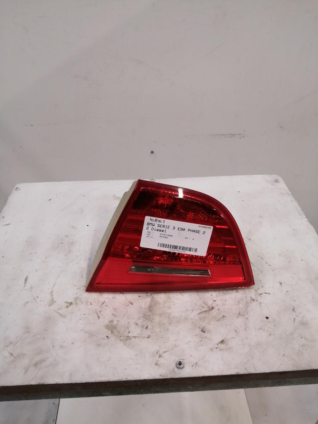 Feu arriere secondaire droit (feux) BMW SERIE 3 E90 PHASE 2 Diesel - 1