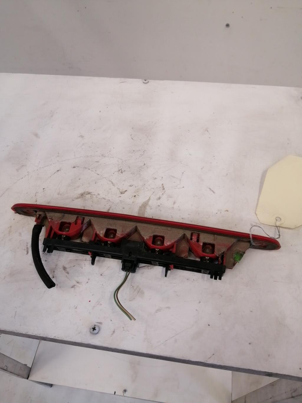 Feu arriere stop central PEUGEOT 107 PHASE 2 Essence - 1