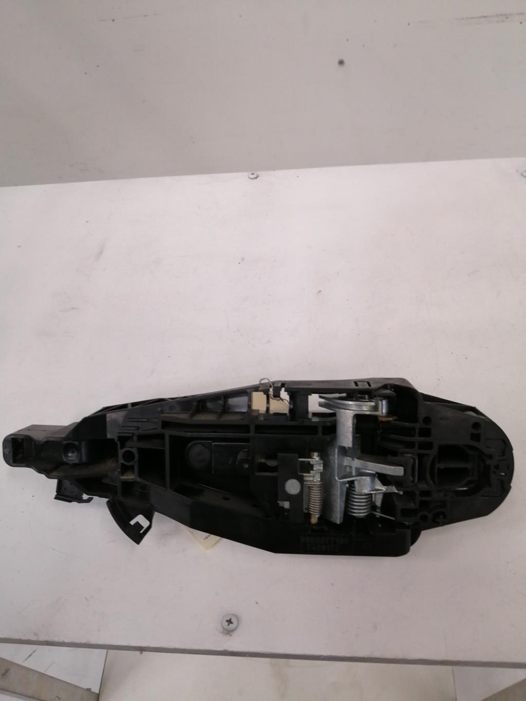 Poignee porte arriere droit CITROEN C4 CACTUS Diesel - 1