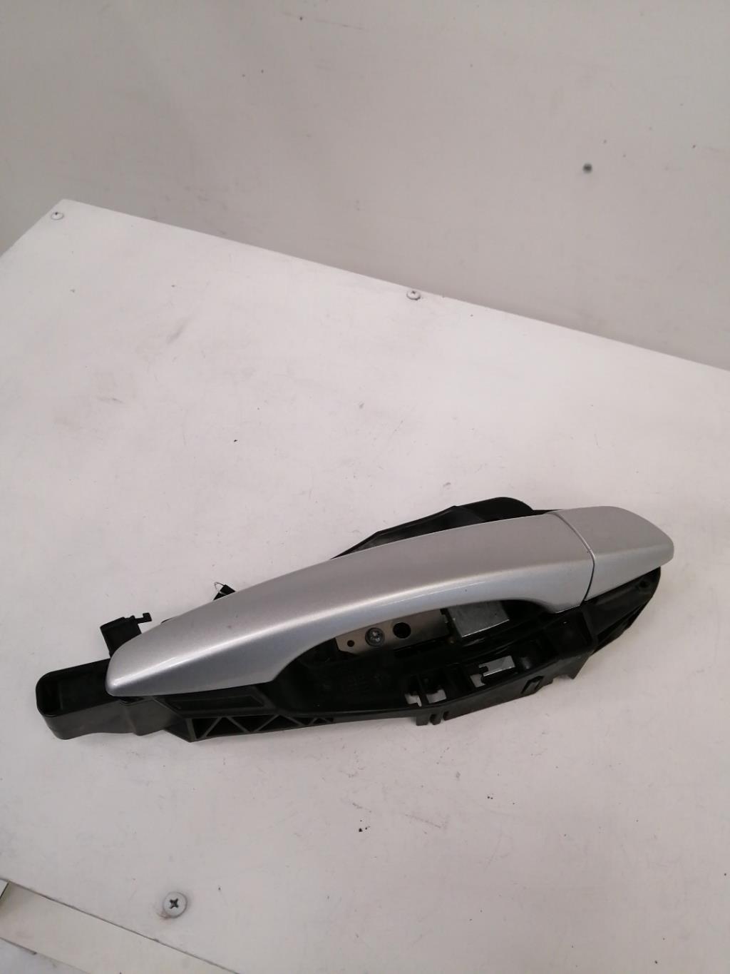 Poignee porte avant droit CITROEN C4 CACTUS Diesel - 1