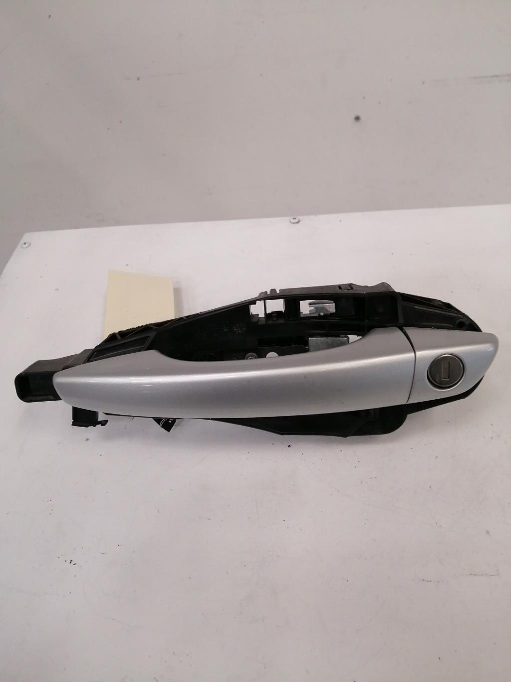 Poignee porte avant gauche CITROEN C4 CACTUS Diesel - 1