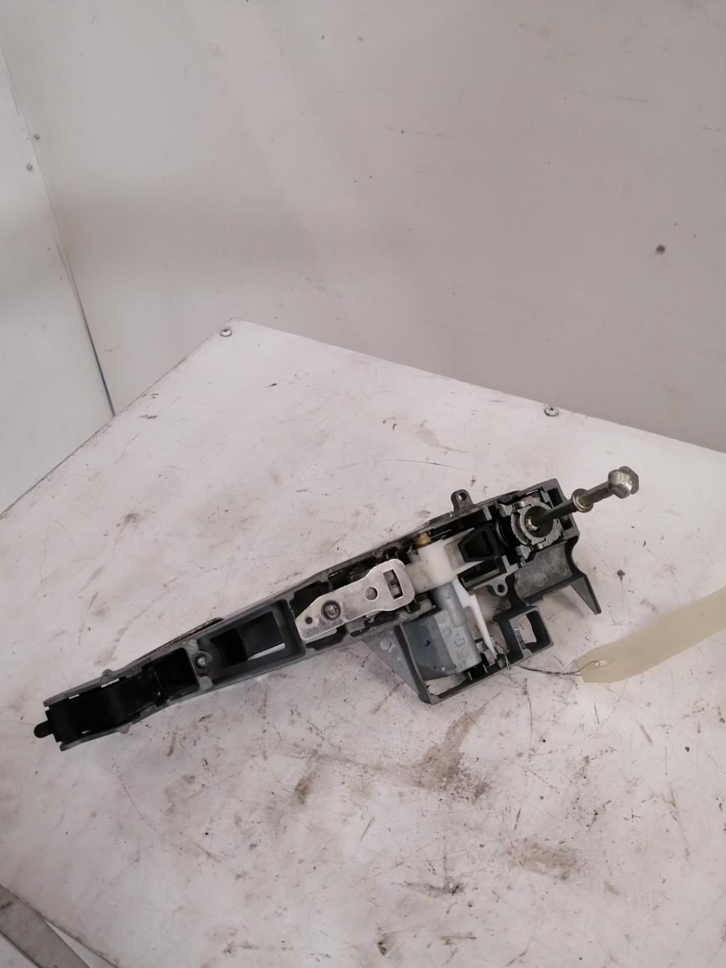 Poignee porte avant gauche CITROEN DS3 PHASE 1 Diesel - 1
