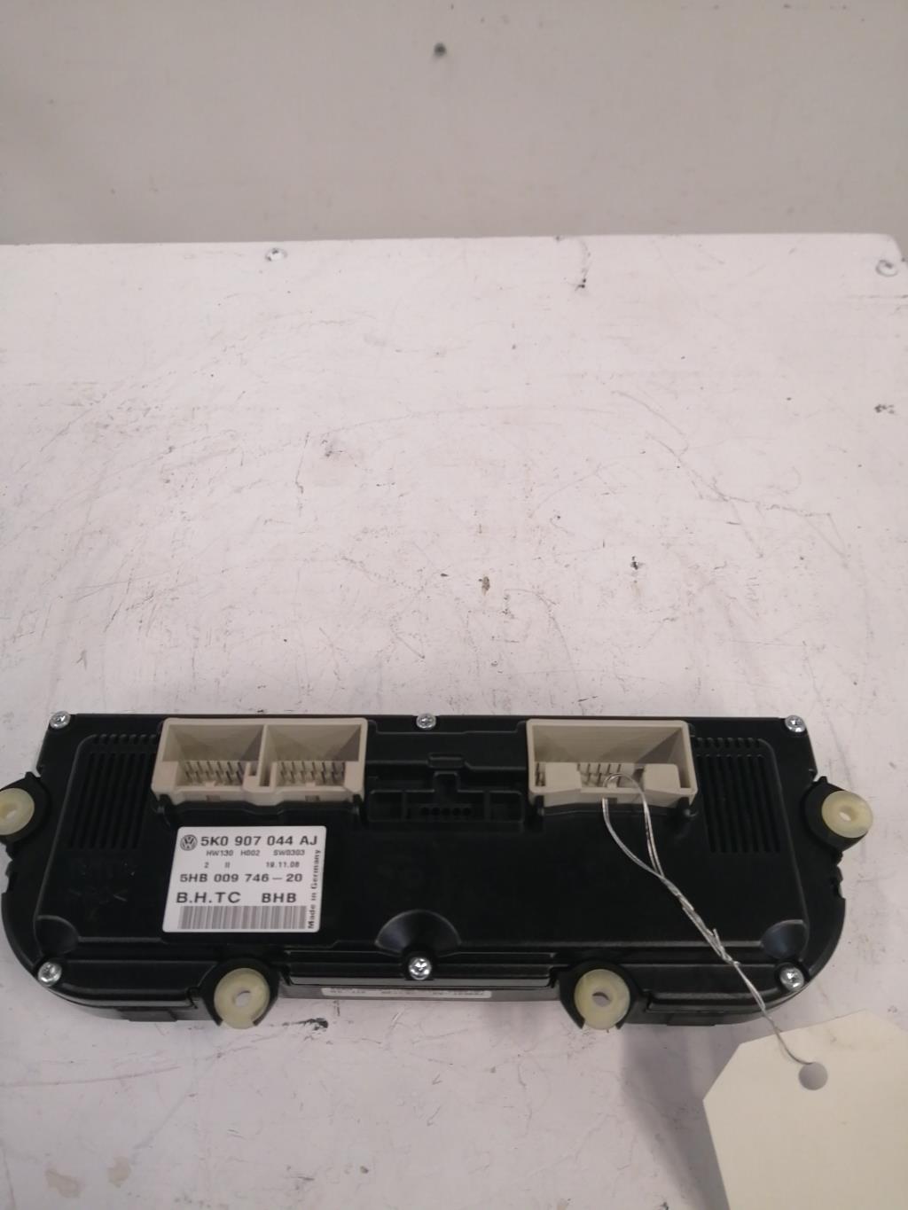 Commande chauffage VOLKSWAGEN GOLF 6 Diesel - 1
