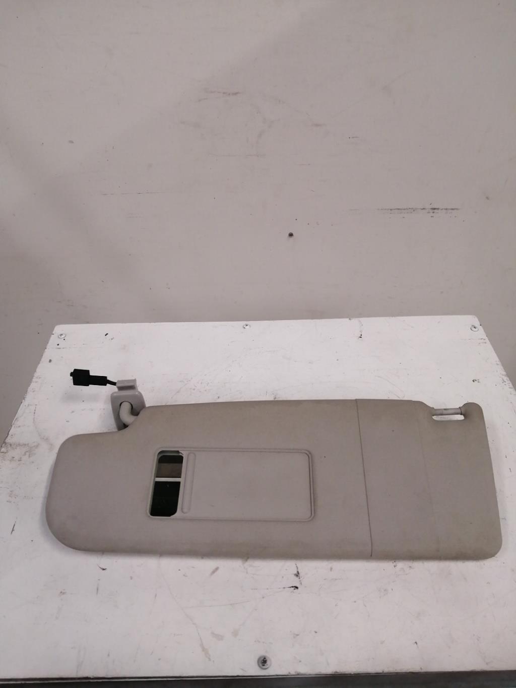 Pare soleil gauche VOLKSWAGEN GOLF 6 Diesel - 1