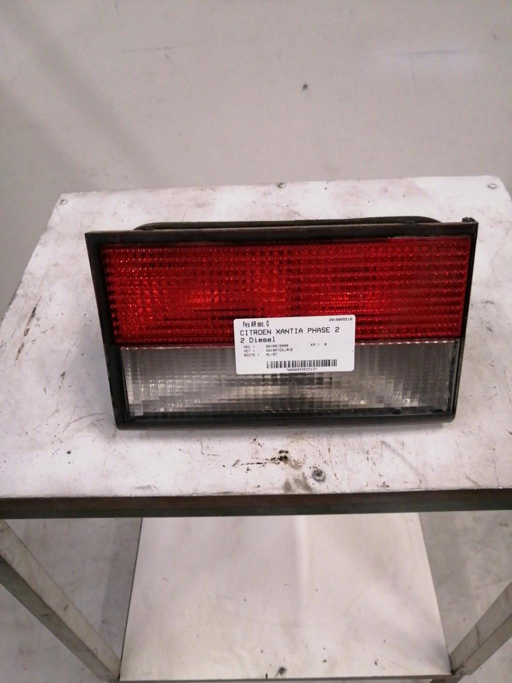 Feu arriere secondaire gauche (feux) CITROEN XANTIA PHASE 2 Diesel - 1