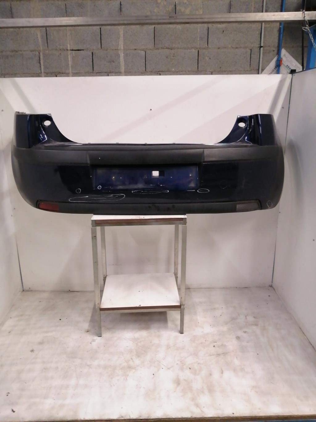 Pare choc arriere CITROEN C4 1 Diesel - 1