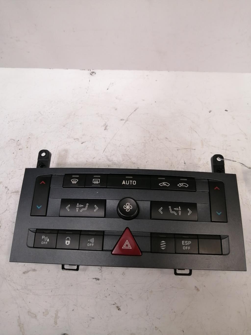Commande chauffage PEUGEOT 407 COUPE Diesel - 1