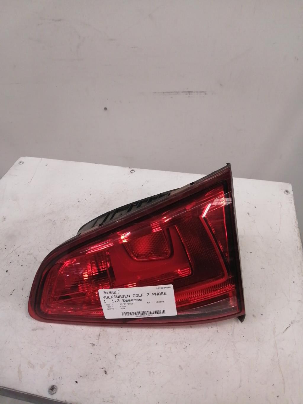 Feu arriere secondaire droit (feux) VOLKSWAGEN GOLF 7 PHASE 1 Essence - 1