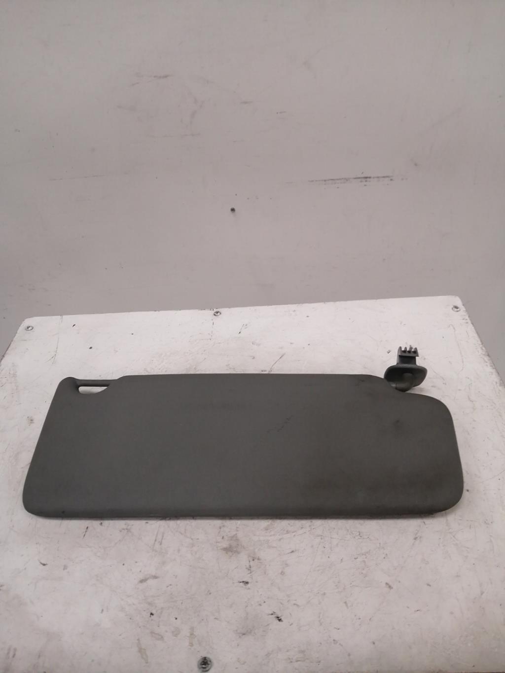 Pare soleil gauche RENAULT CLIO 2 PHASE 2 Diesel - 1
