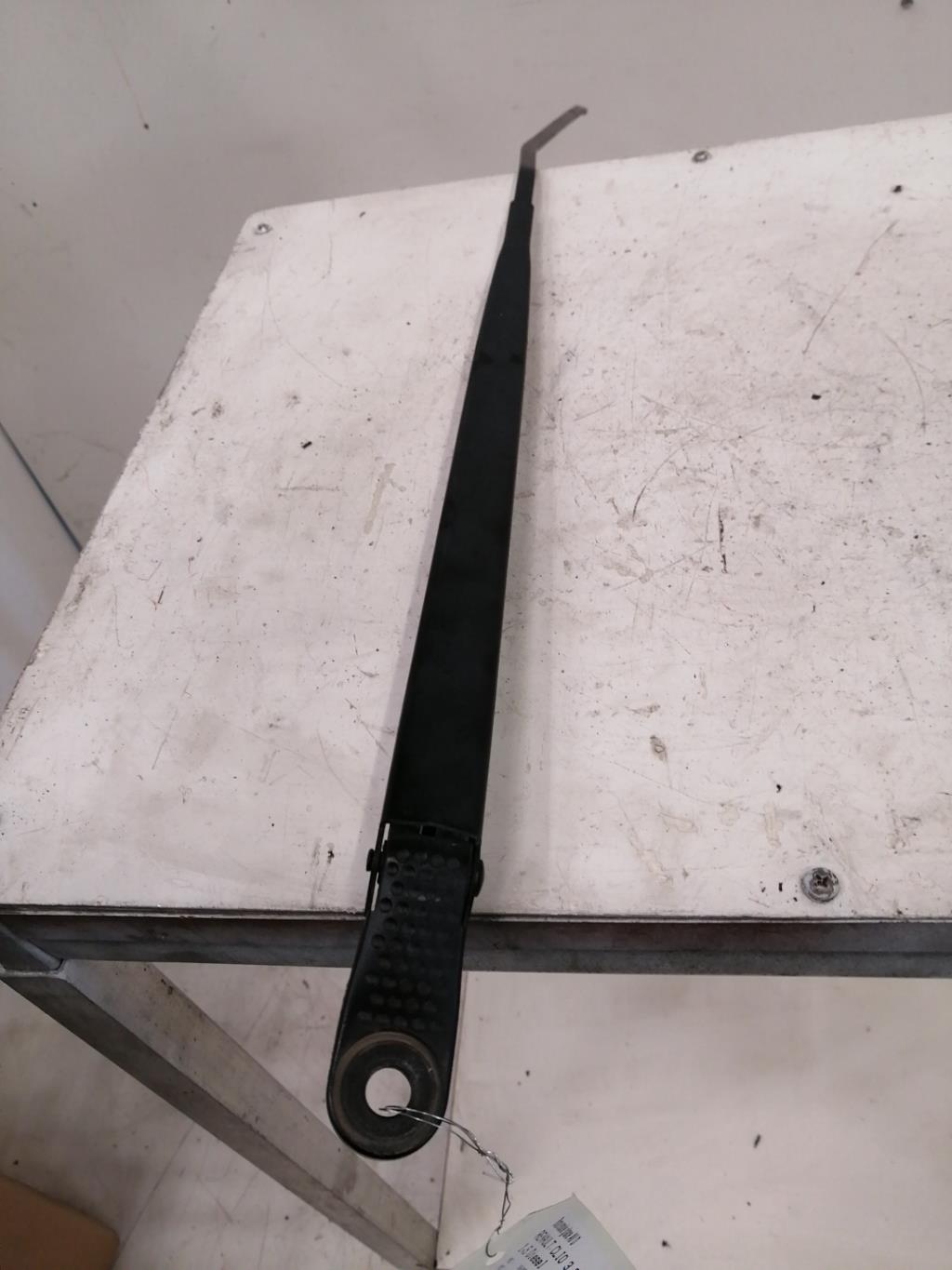 Bras essuie glace avant droit RENAULT CLIO 3 PHASE 2 Diesel - 1