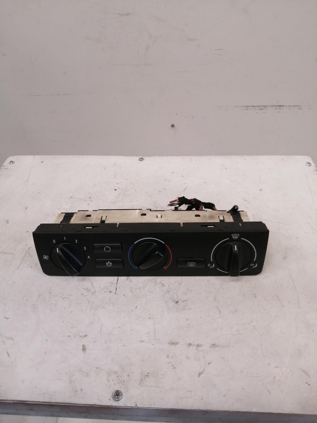 Commande chauffage BMW SERIE 3 E46 PHASE 2 Diesel - 1