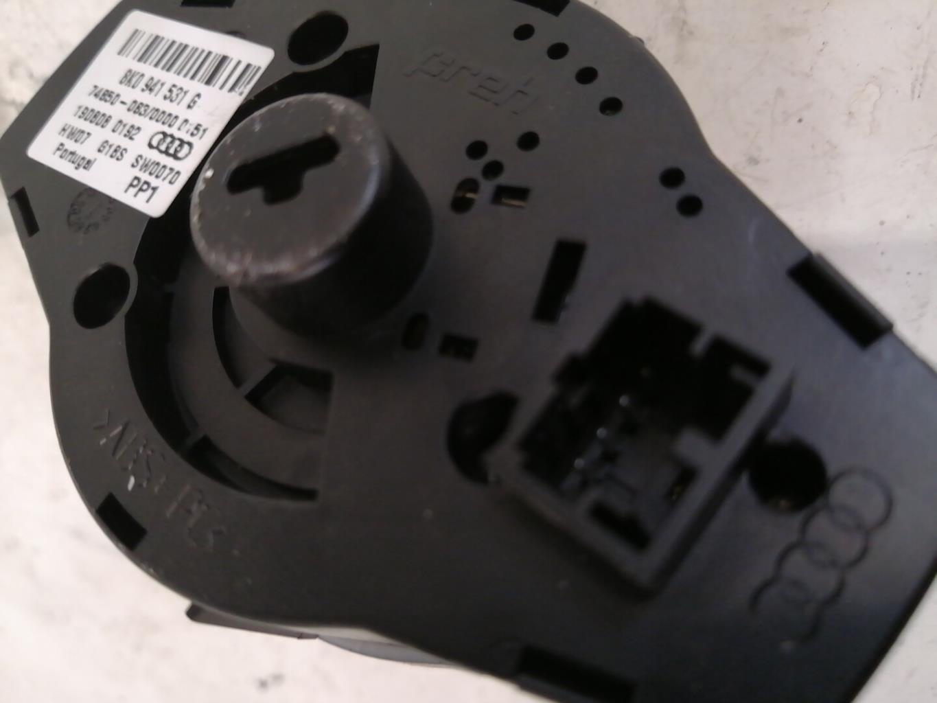 Commande de phare AUDI A4 3 PHASE 1 Diesel - 1