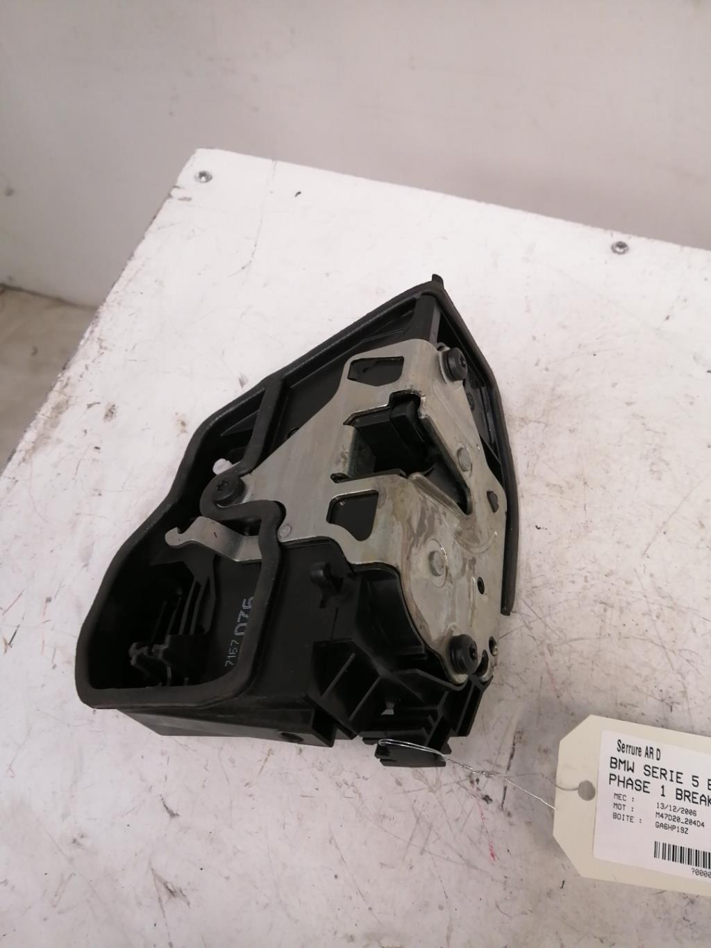 Serrure arriere droit BMW SERIE 5 E61 TOURING PHASE 1 BREAK Diesel - 1