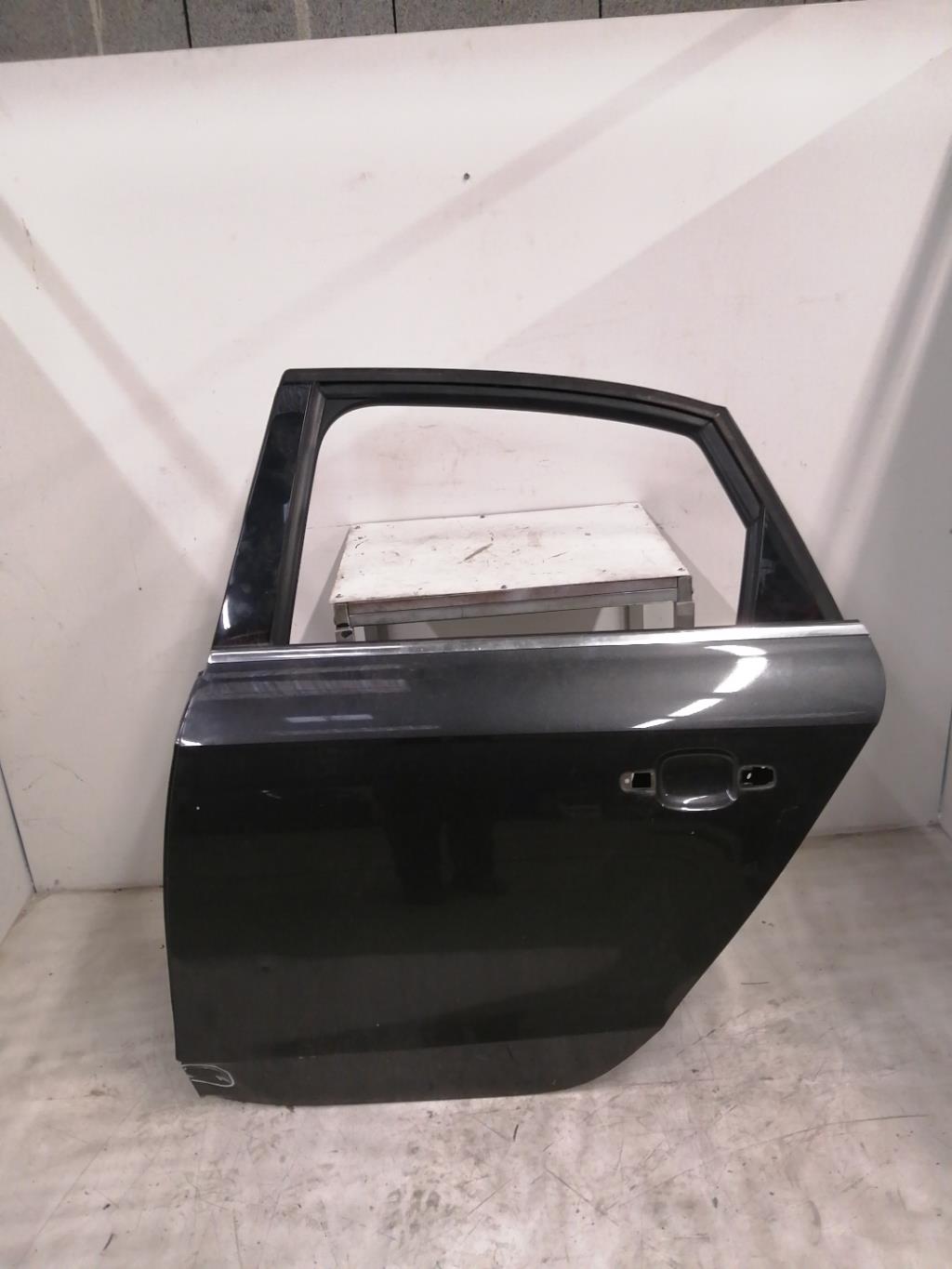 Porte arriere gauche AUDI A4 3 PHASE 1 Diesel - 1