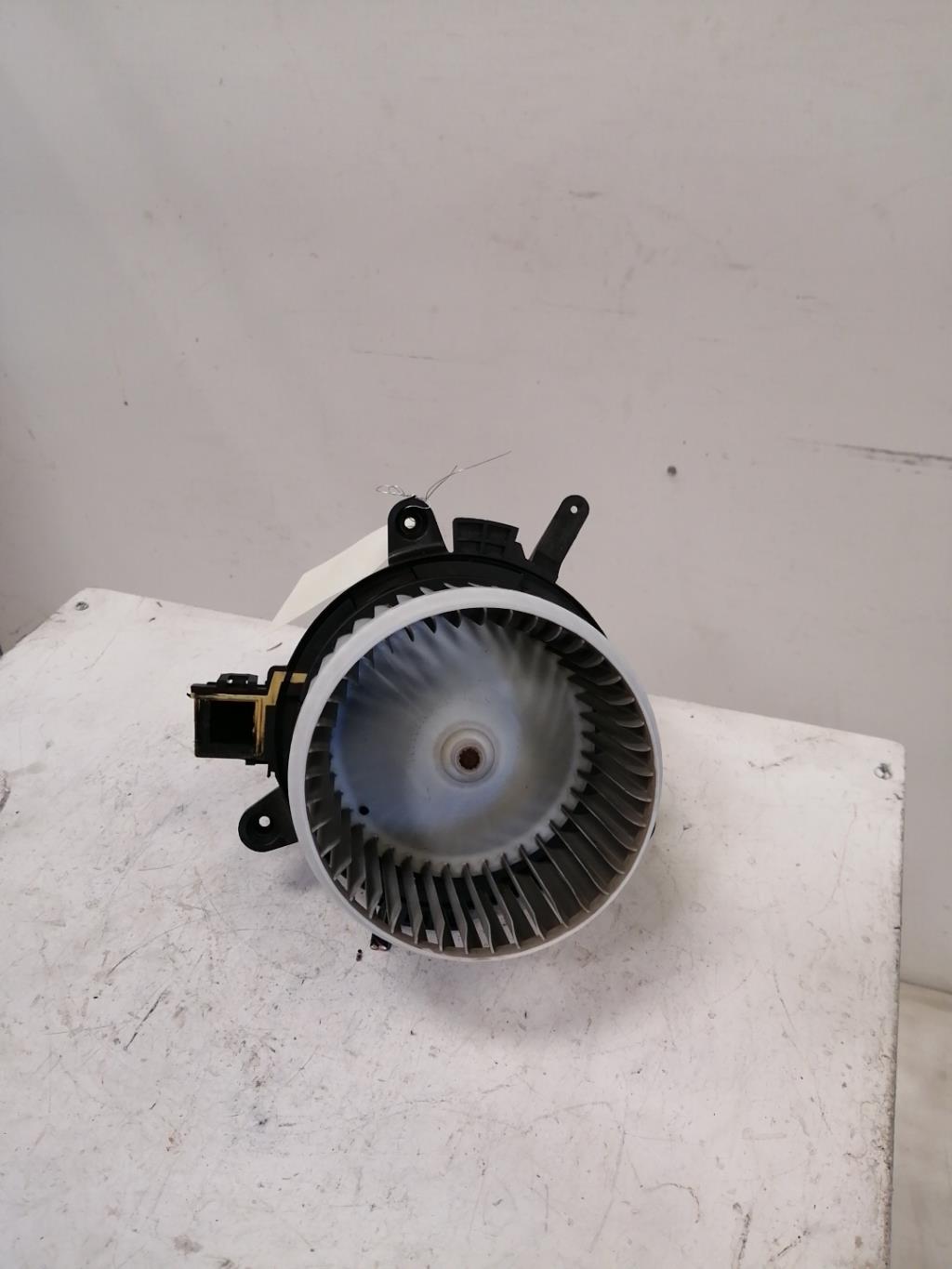 Pulseur d'air PEUGEOT 5008 2 PHASE 2 Diesel - 1