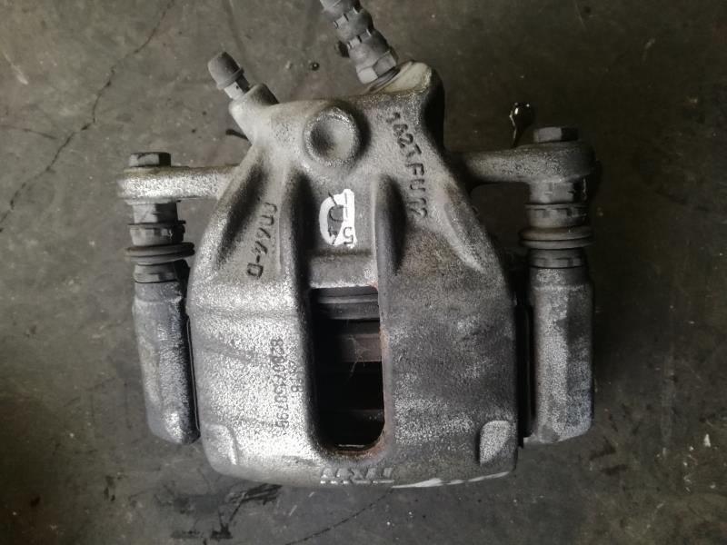 Etrier avant droit (freinage) RENAULT KANGOO 2 PHASE 2 Diesel - 1