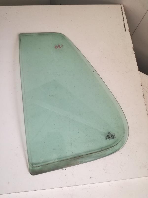 Ventanilla triangular trasera izquierda (puerta) VOLKSWAGEN GOLF 4 Diésel - 1