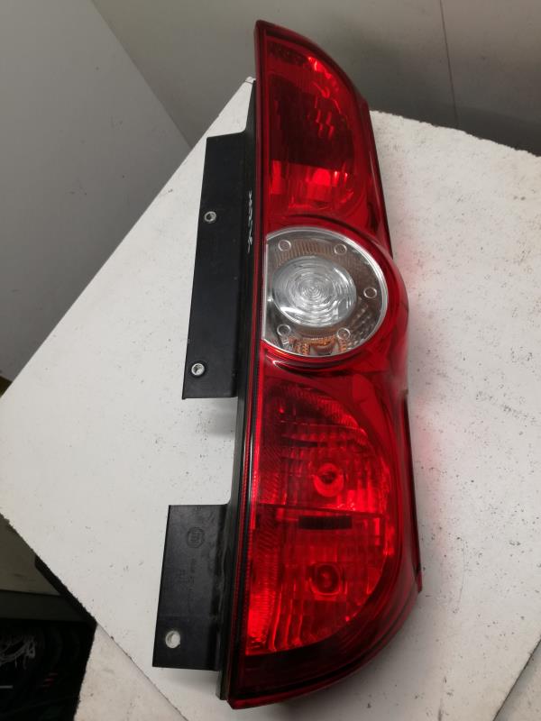 Fanale posteriore principale destro (luci) FIAT DOBLO 2 PHASE 1 Diésel - 1