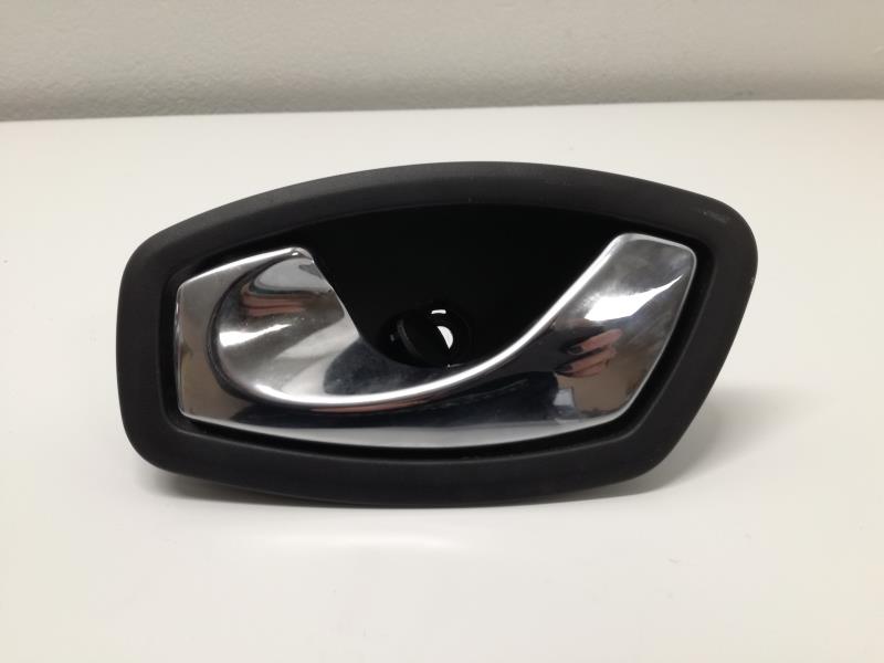 Poignee interieur arriere gauche RENAULT CLIO 4 PHASE 1 Diesel - 1