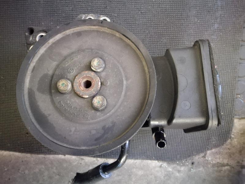 Pompe de direction BMW SERIE 3 E46 PHASE 1 Diesel - 1