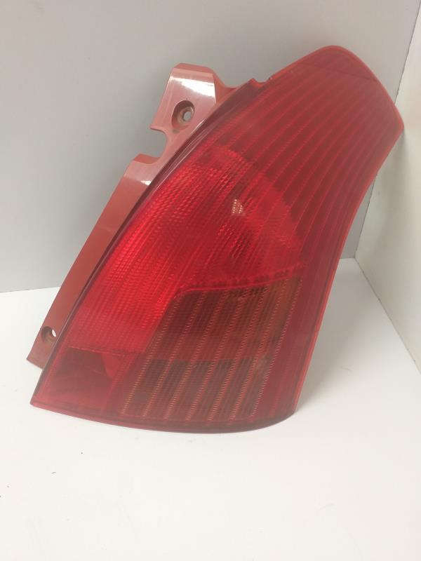 Fanale posteriore principale destro (luci) SUZUKI SWIFT 3 Gasolina - 1