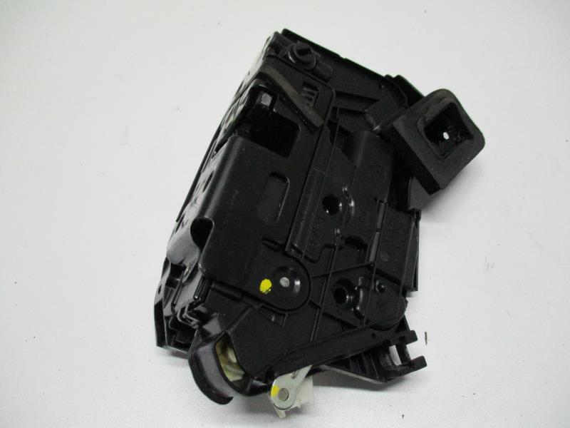 Serratura posteriore sinistra VOLKSWAGEN PASSAT 7 PHASE 1 BREAK Gasolina/Híbrido - 1