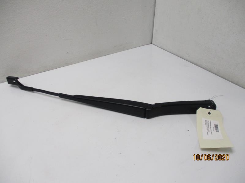 Braccio tergicristallo anteriore sinistro VOLKSWAGEN SCIROCCO 3 PHASE 1 COUPE Gasolina - 1