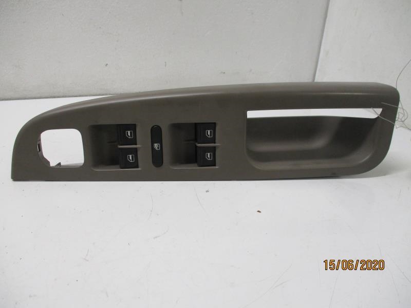Interruttore alzacristalli VOLKSWAGEN GOLF 6 BREAK Gasolina - 1