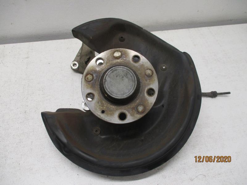 Mozzo posteriore destro VOLKSWAGEN SCIROCCO 3 PHASE 1 COUPE Gasolina - 1