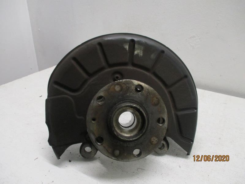 Mozzo anteriore destro VOLKSWAGEN SCIROCCO 3 PHASE 1 COUPE Gasolina - 1