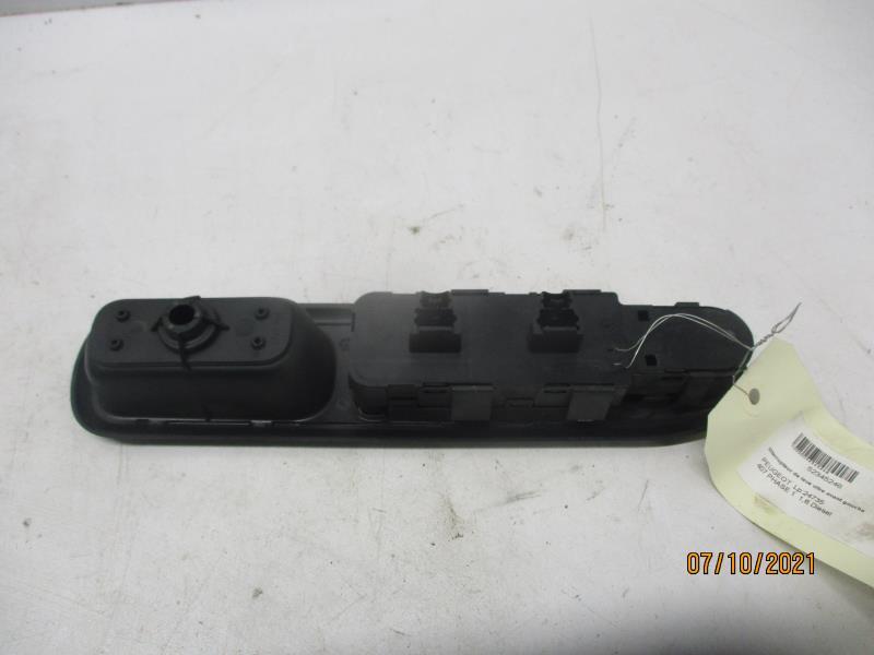 Interruttore lavacristalli anteriore sinistro PEUGEOT 407 PHASE 1 Diésel - 1