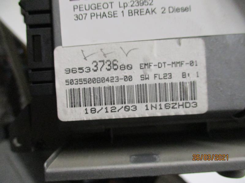 Ecran GPS PEUGEOT 307 PHASE 1 BREAK Diesel - 1