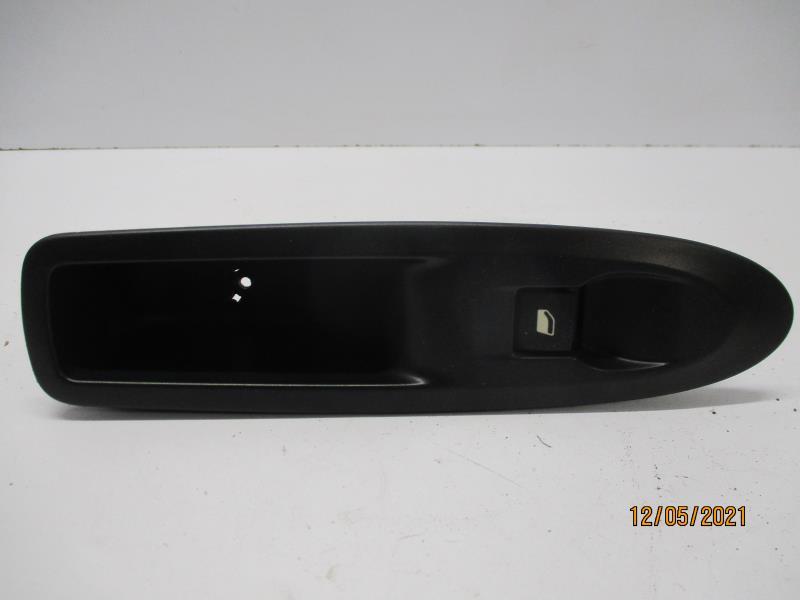 Interruttore lavacristalli posteriore destro CITROEN C4 2 PHASE 1 Diésel - 1