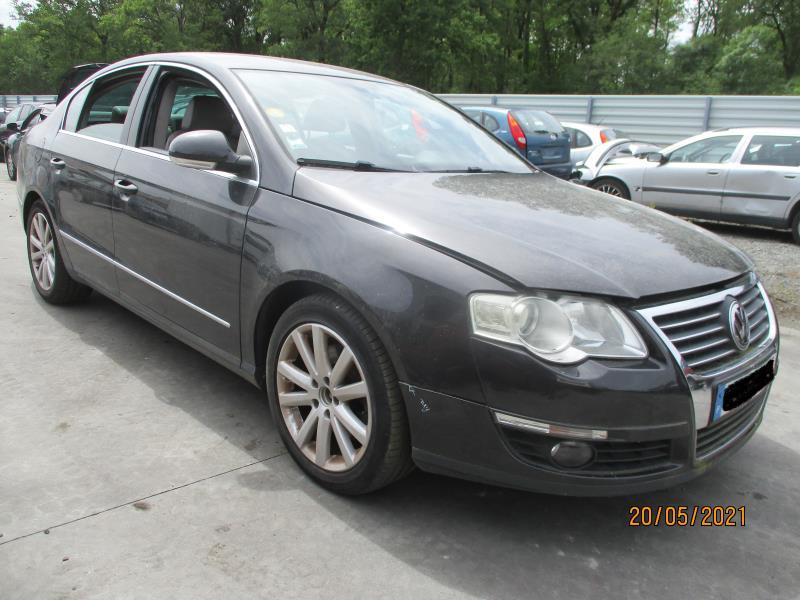 Fendinebbia destro (luci) VOLKSWAGEN PASSAT 5 Diésel - 1