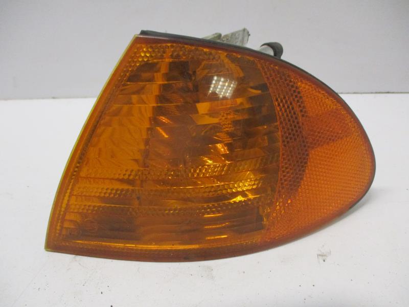Gruppo ottico anteriore secondario sinistro (luci)(freccia) BMW SERIE 3 E46 TOURING PHASE 1 BREAK Gasolina - 1