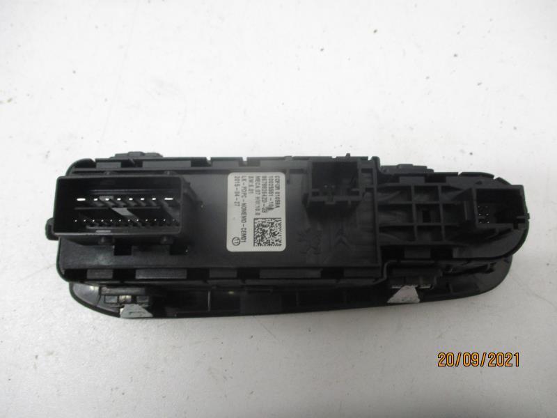 Interruttore lavacristalli anteriore sinistro PEUGEOT 308 2 PHASE 1 Diésel - 1