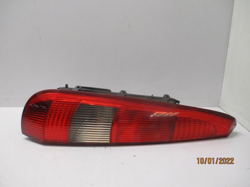Fanale posteriore principale sinistro (luci) FORD FIESTA 5 PHASE 1 Diésel - 1