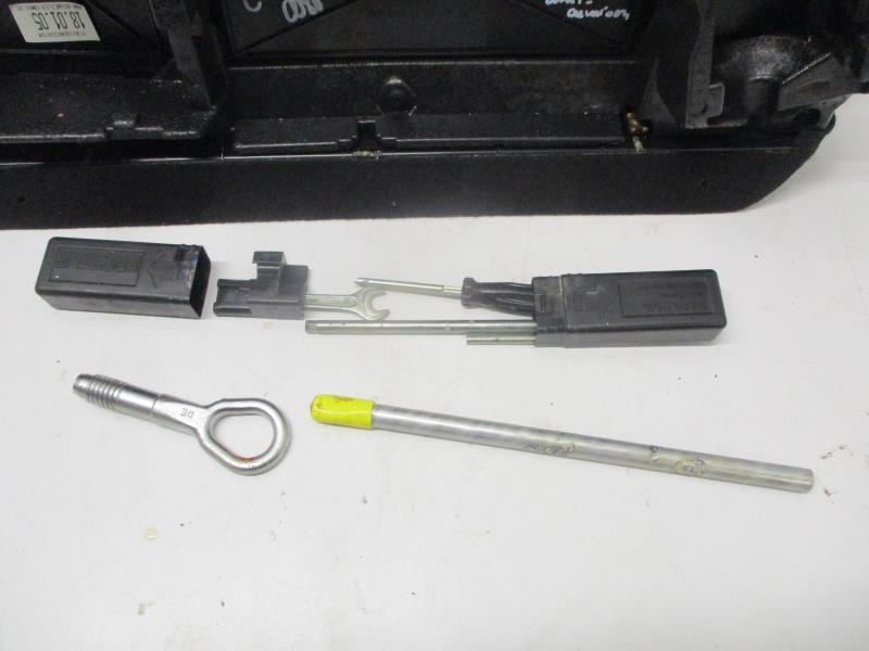 Cric (Ensemble depannage) PORSCHE BOXSTER 2 987 CABRIOLET Essence - 1