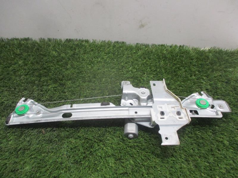 Alzacristalli elettrico posteriore destro PEUGEOT 5008 1 PHASE 1 Diésel - 1