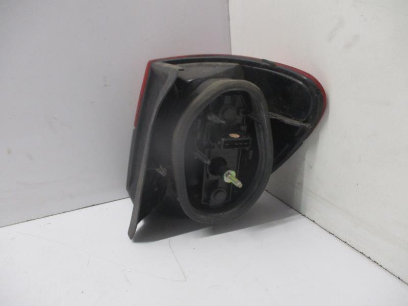 Fanale posteriore principale sinistro (luci) PEUGEOT 406 PHASE 2 BREAK Diésel - 1