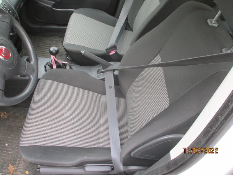 Aggancio cintura sicurezza anteriore sinistro FIAT SEDICI PHASE 2 Diésel - 1