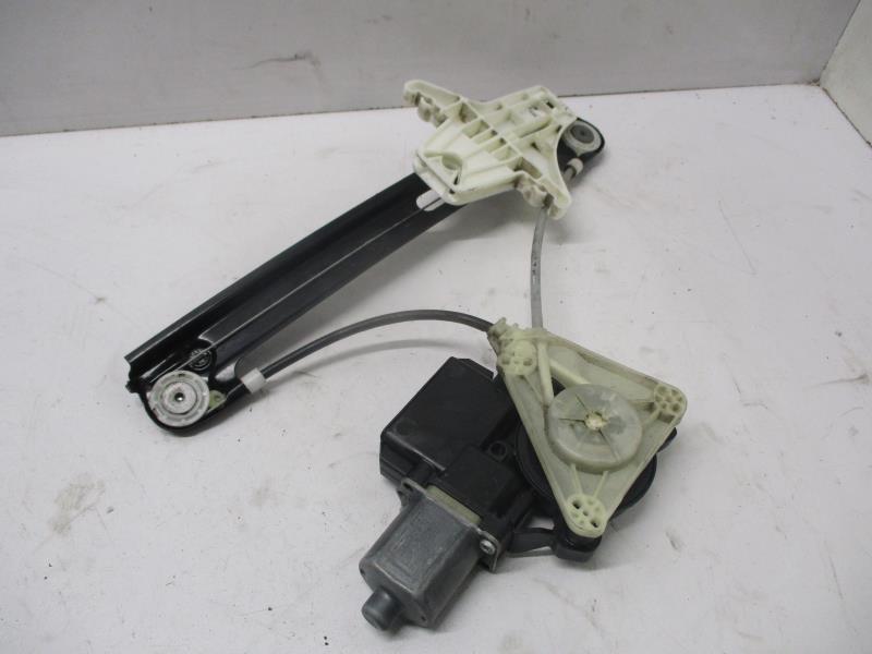 Alzacristalli elettrico posteriore sinistro VOLKSWAGEN POLO 5 PHASE 1 Diésel - 1