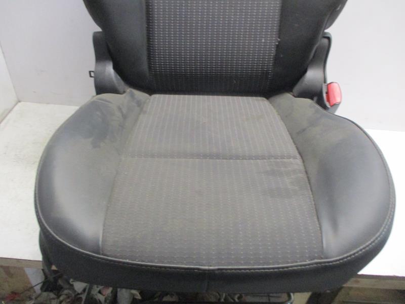 Siege avant droit RENAULT SCENIC 3 PHASE 2 Diesel - 1