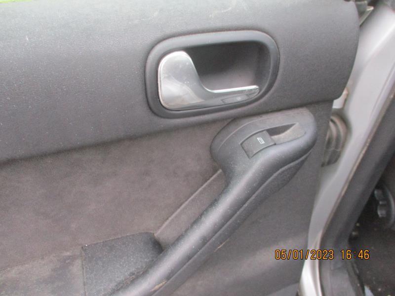 Maniglia interna posteriore sinistra AUDI A3 1 PHASE 2 Diésel - 1